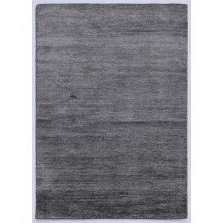 Hand knotted Grey/ Black Solid Pattern Wool/ Silk Rug (5 X 8)