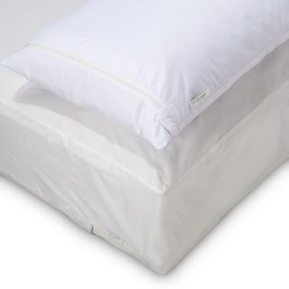 Room Essentials Mattress Protector Cover   White (Twin XL)