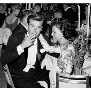 Robert Wagner And Natalie Wood At Oscar Dinner 1959 Frank Worth Lithograph
