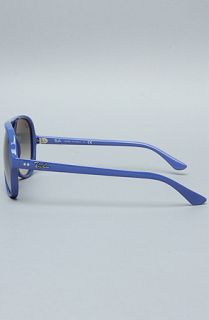 Ray Ban The 59mm Cats 5000 Sunglasses in Violet