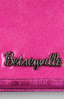 Betsey Johnson  The Betseyville Glitterati II iPad Case in Pink