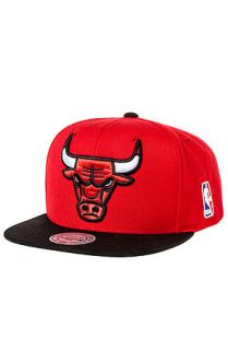 Mitchell & Ness Hat Chicago Bulls XL Logo 2 Tone Snapback in Red & Black