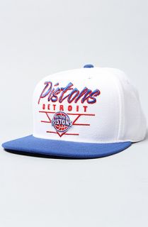 Mitchell & Ness The Detroit Pistons Court Series Snapback Cap in White Blue