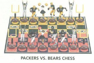 Big League Promotions Packer Versus Bear Chess Toys & Games
