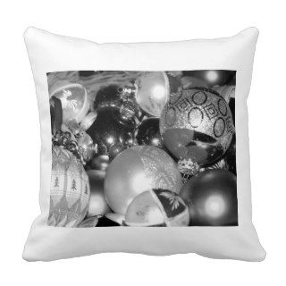 Decorative Christmas throw pillow