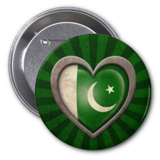 Aged Pakistani Flag Heart with Light Rays Buttons