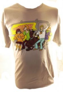 Scooby Doo Mens T Shirt   The Gang on a Distressed Gray Tee Novelty T Shirts Clothing
