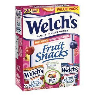Welch's, Fruit Punch & Berries N Cherries, Fat Free, 80 Calorie Fruit Snacks, 22 Count, 19.8oz Box (Pack of 2)  Gummy Candy  Grocery & Gourmet Food