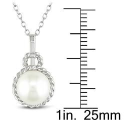 Miadora Sterling Silver White Freshwater Pearl Fashion Necklace (8.5 9 mm) Miadora Pearl Necklaces