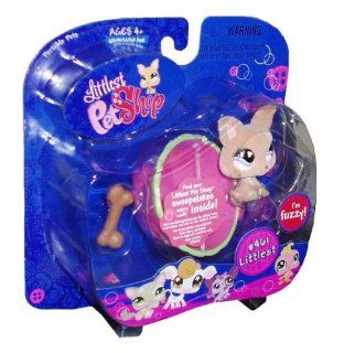Littlest Pet Shop Pairs and Portables   Chihuahua with Tea Cup Toys & Games