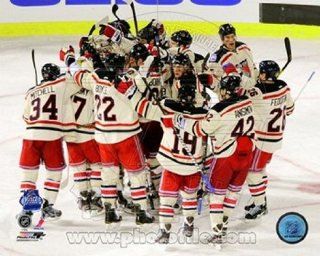 The New York Rangers Celebrate Winning 2012 NHL Winter Classic Photo (8 x 10)   Prints