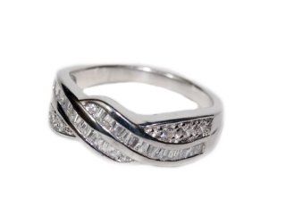 SIZE 8 LADIES NON TARNISH SOLID .925 STERLING BAGUETTE AND ROUND CZ TWIST RING/ WEDDING BAND  