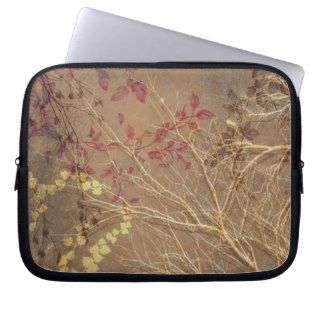 WUTHERING HEIGHTS, GHOSTLY BRANCHES LATE AUTUMN LAPTOP SLEEVES