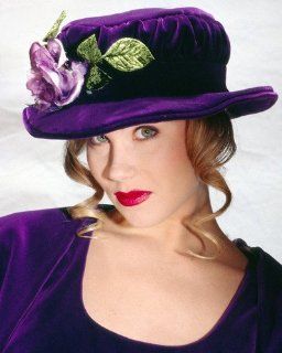 Christina Applegate hat fashion pose in striking purple hat   Prints