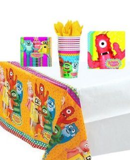 Yo Gabba Gabba Party Supplies Pack Including Plates, Cups, Napkins and Tablecover   8 Guests Toys & Games