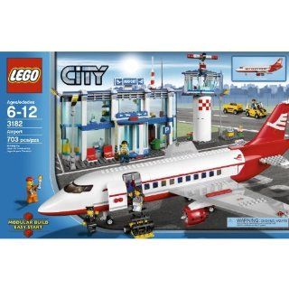 Lego City Airport   703 pcs Toys & Games