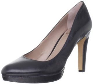 Vince Camuto Women's Berlina Pump,Black,5.5 M US Shoes