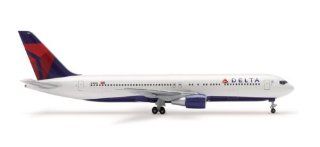 Herpa Wings Delta 767 300 New Colors Model Airplane Toys & Games