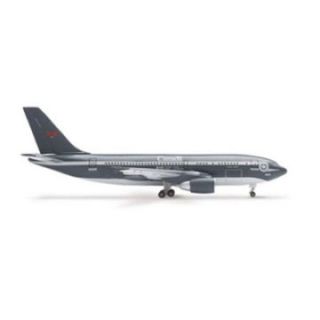 Herpa A310 MRTT CC 150 Polaris Canadian Air Force Model Airplane   Military Airplanes