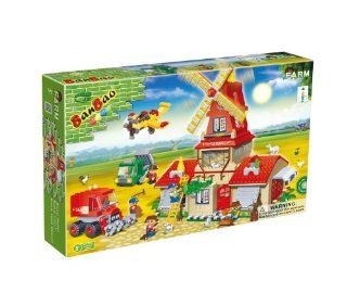 BanBao Wheat Farm Toy Building Set, 860 Piece Toys & Games