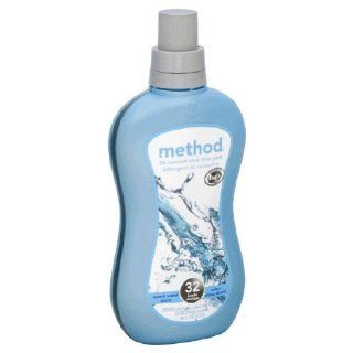 method Squeaky Green Laundry 3X Concentrated Detergent, Sweet Water, 32 Loads 32 fl oz (946 ml) Health & Personal Care