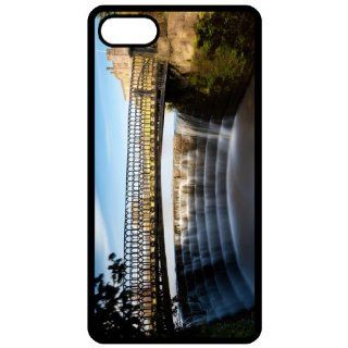 Cascading Waterfall Image Black Apple Iphone 4   Iphone 4s Cell Phone Case   Cover Cell Phones & Accessories