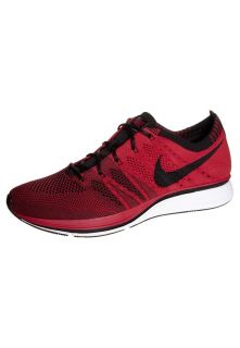 Nike Performance   FLYKNIT TRAINER+   Lightweight running shoes   red
