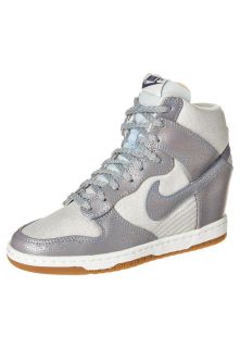 Nike Sportswear   DUNK SKY HI   High top trainers   silver