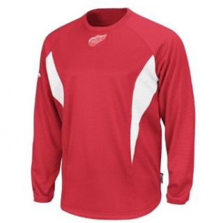 Detroit Red Wings NHL 2011 Red & White Therma Base Tech Fleece   S Clothing