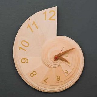 golden spiral clock by earthome
