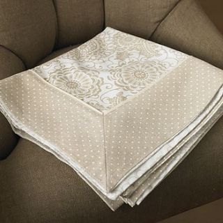 creme fleur table cloth by dibor