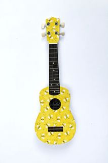 bumble bee ukulele by the ukulele workshop