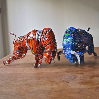 recycled tin can bull by london garden trading