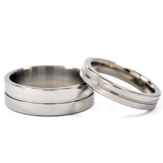 New His and Her's Matching Titanium Wedding Ring Set Rumors Jewelry Company Jewelry