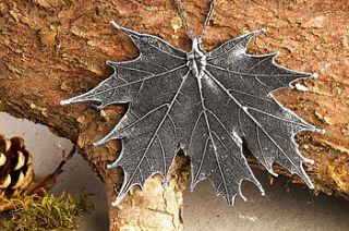 jumbo sugar canadian maple leaf necklace by kalk bay