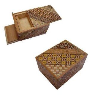 4 Sun 4 Compartment 20 Steps   Japanese Puzzle Box Toys & Games