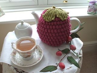 handmade ruby rasberry tea cosy by cookie crochet