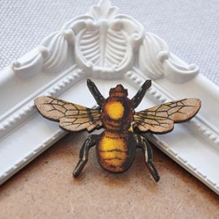 gold wooden bee brooch by artysmarty