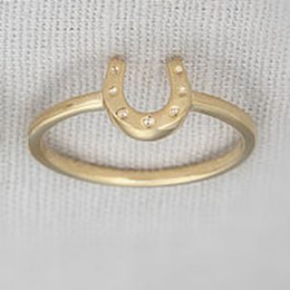 horseshoe ring by junk jewels