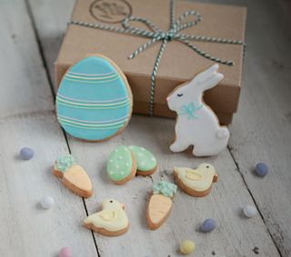 spring biscuits gift box by honeywell bakes