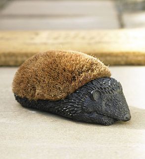 hedgehog boot scraper by dibor