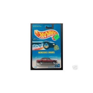 Mattel Hot Wheels 1991 164 Scale Maroon Mercedes 380SEL Die Cast Car Collector #253 Toys & Games