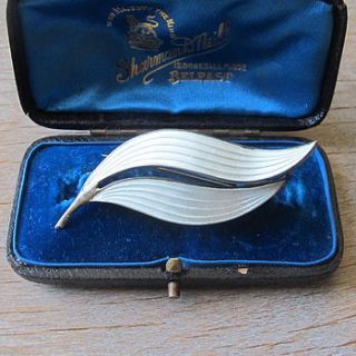vintage modernist silver leaf brooch by ava mae designs