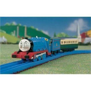Thomas & Friends Motorized Road & Rail System Gordon Toys & Games