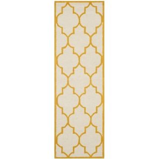 Safavieh Handmade Moroccan Cambridge Ivory/ Gold Wool Rug (26 X 10)