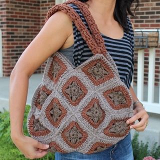 Handmade Crochet 'Earthy Brown' Handbag (Thailand) Shoulder Bags