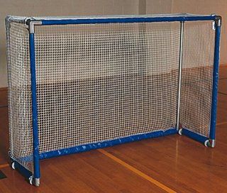 Set of 2   Deluxe Floor Hockey Goals  Hockey Nets  Sports & Outdoors