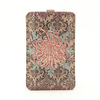 chrysanthemum star leather phone case by tovi sorga