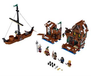 LEGO The Hobbit Lake town Chase