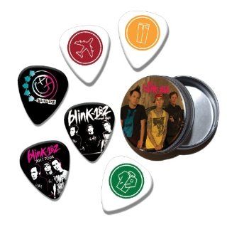 Blink 182 Set of 6 Loose Guitar Picks in Tin ( Collection B ) Musical Instruments
